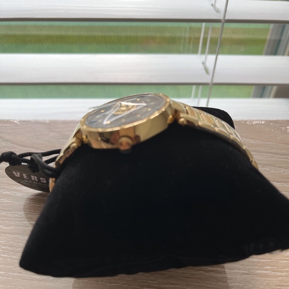 Versus byVersace Ladies Gold Watch - Picture 5 of 16